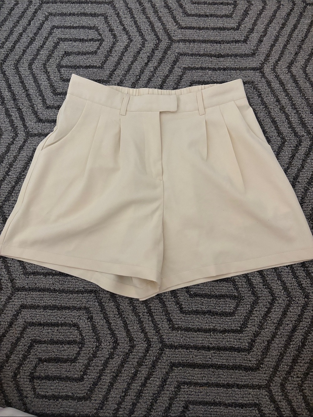 Women's Cream Tailored High-Waist Shorts